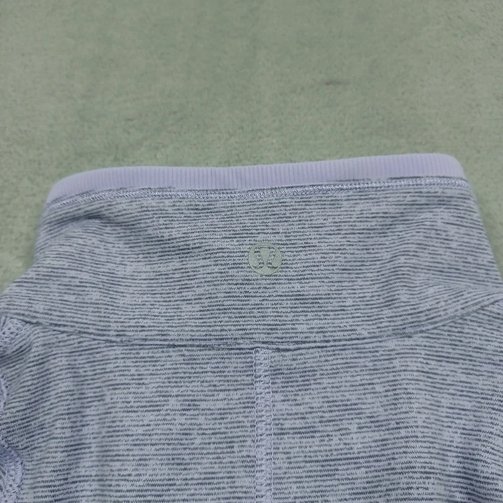 Lululemon Pullover Womens 4 Purple 1/4‎ Zip Activewear Pullover Logo